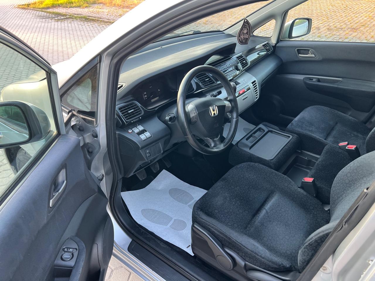 Honda FR-V 1.7 16V VTEC Comfort Plus