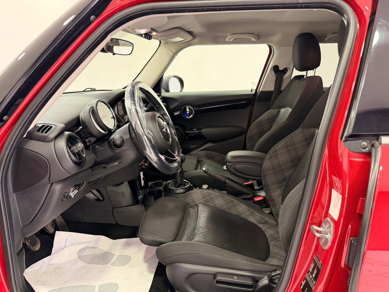 Mini 1.5 One D Business XL-GARANTITA-LED-2016