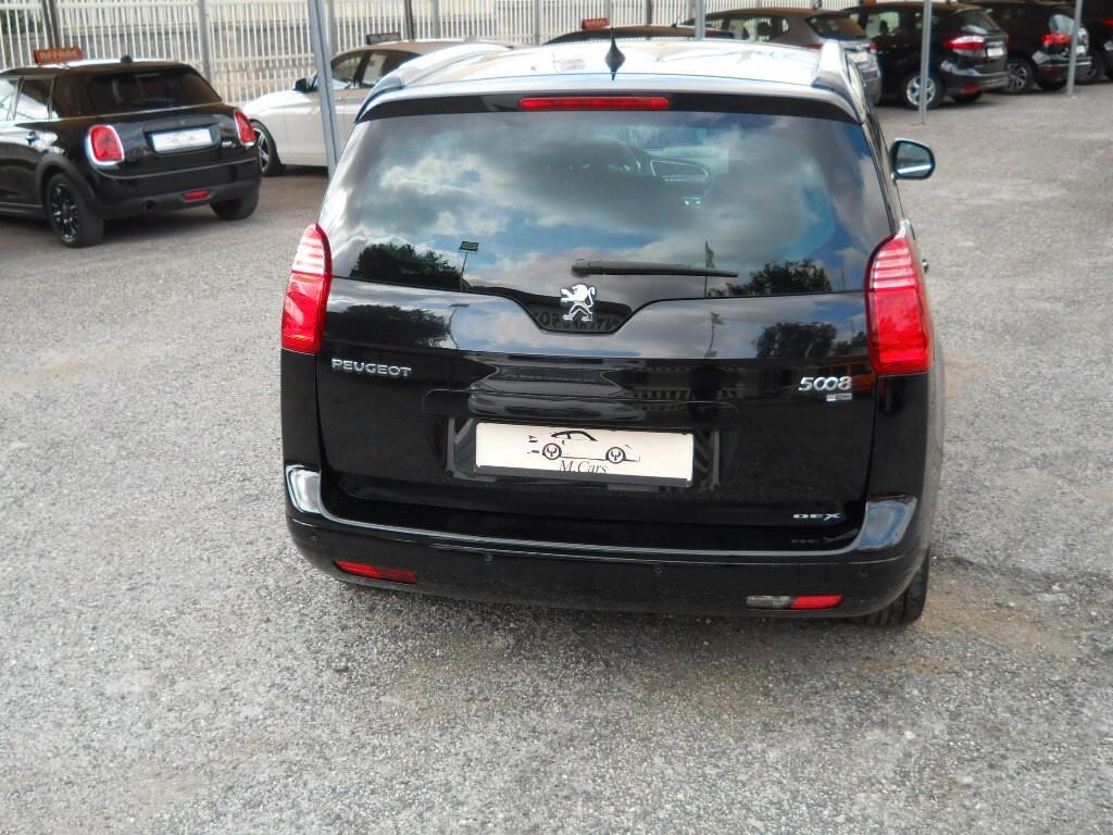 Peugeot 5008 1.6 HDi 115CV Allure