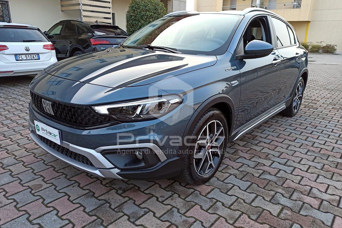 FIAT Tipo 1.5 Hybrid DCT 5 porte Cross