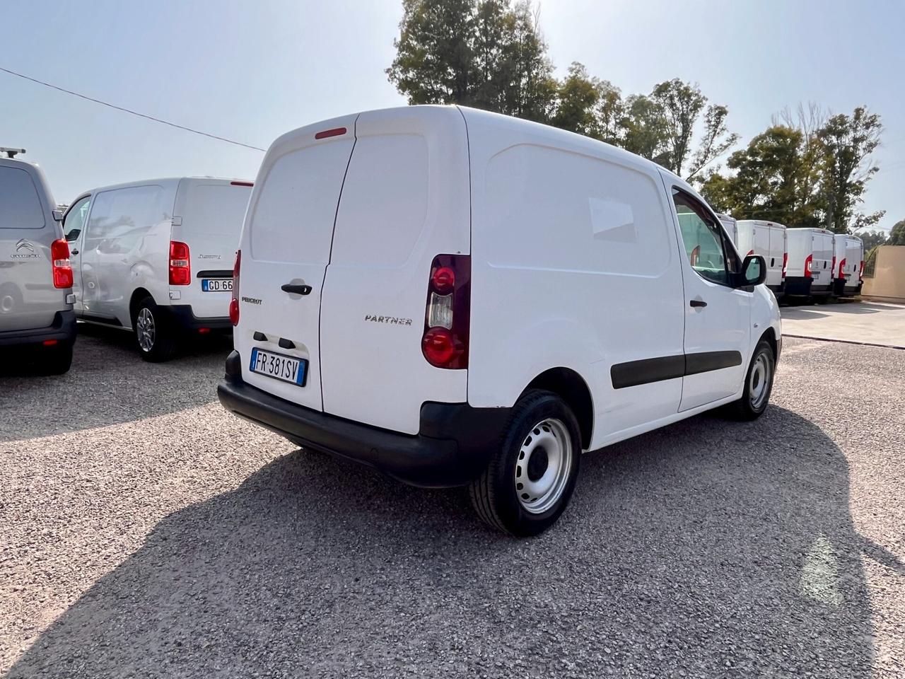 Peugeot PARTNER 1.6 BLUEHDi 75 CV PRO L1
