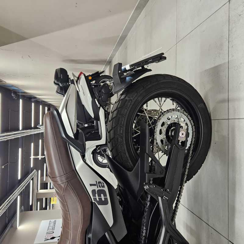 Moto Morini SEIEMMEZZO SCR - 2023