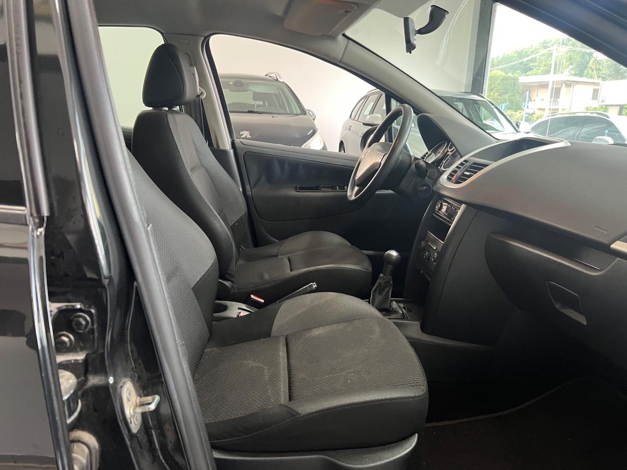 Peugeot 207 1.4 8V 75CV 5p.ECO GPL 120000KM