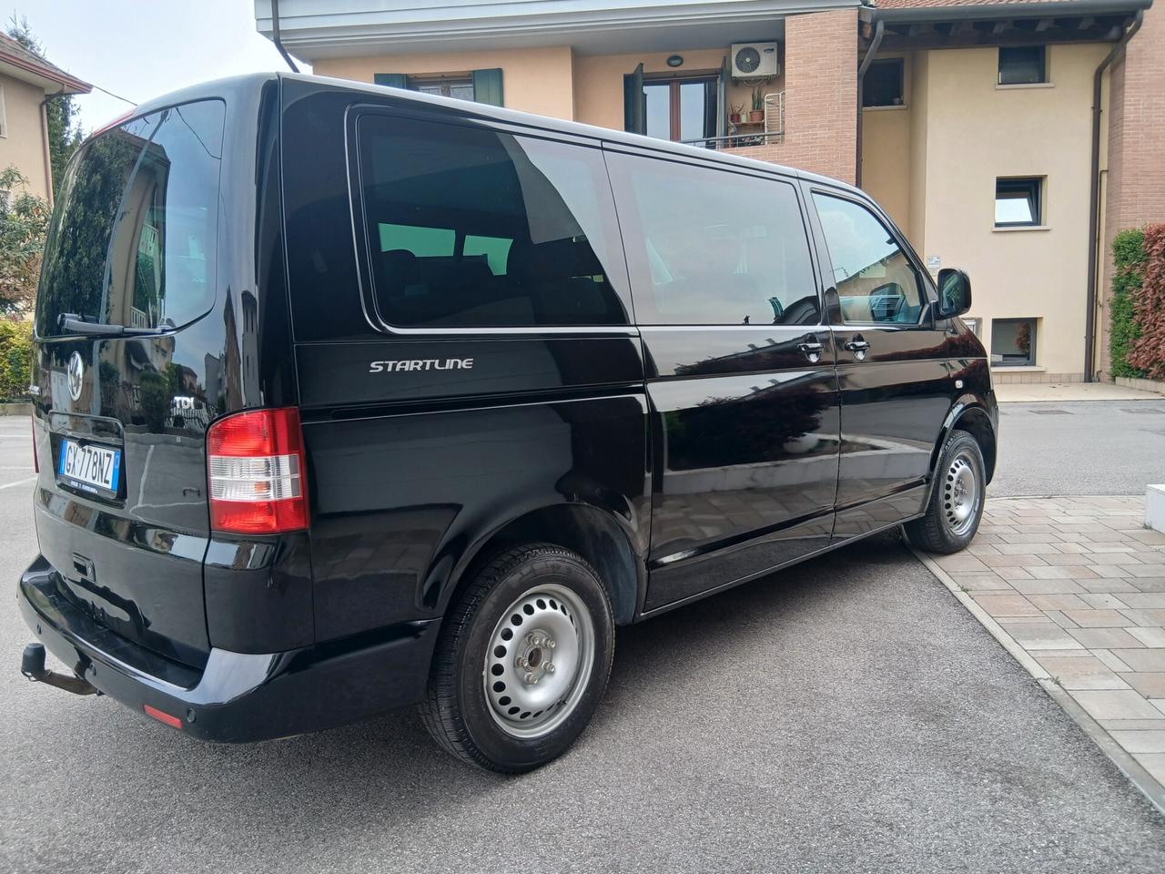 Volkswagen Multivan 2.5 TDI/130CV Startline + Gancio Traino