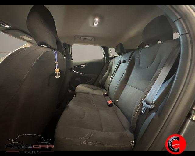 VOLVO V40 D2 1.6 Business