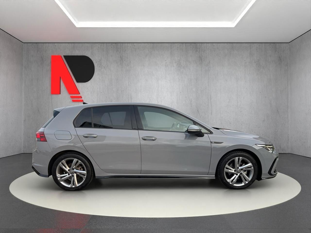 Volkswagen Golf 1.5 eTSI 115 CV DSG R-Line