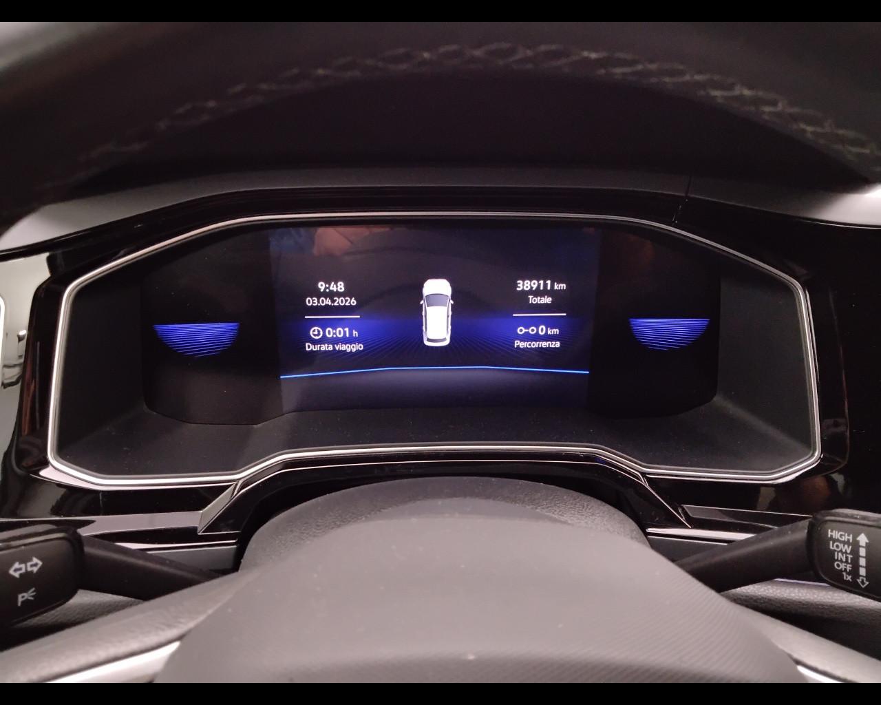 VOLKSWAGEN Polo VI 2022 - Polo 1.0 tsi R-Line 95cv