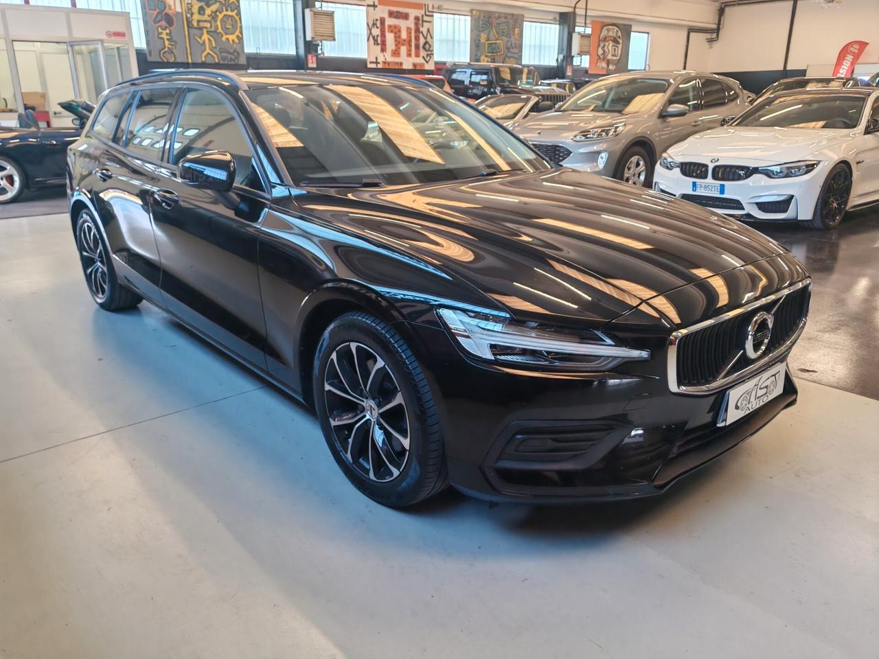 Volvo V60 Momentum Business Pro