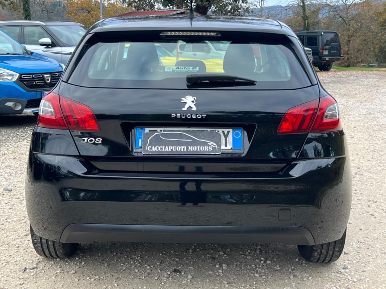 Peugeot 308 1.2 Benzina Access NEOPATENTATI PERMUTE RATE GARANZIA