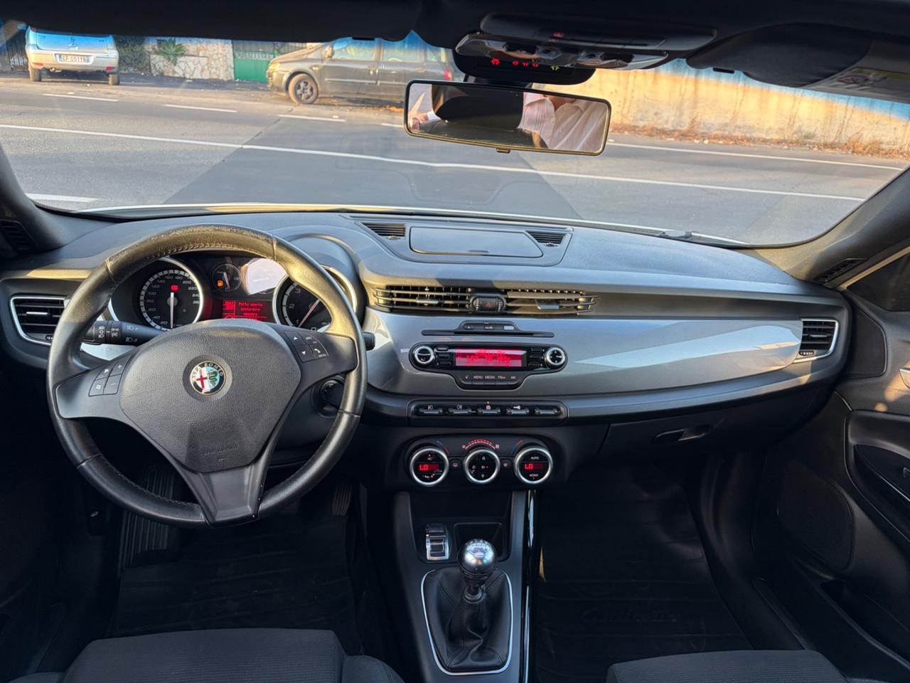 Alfa Romeo Giulietta 1.6 JTDm-2 105 CV Exclusive