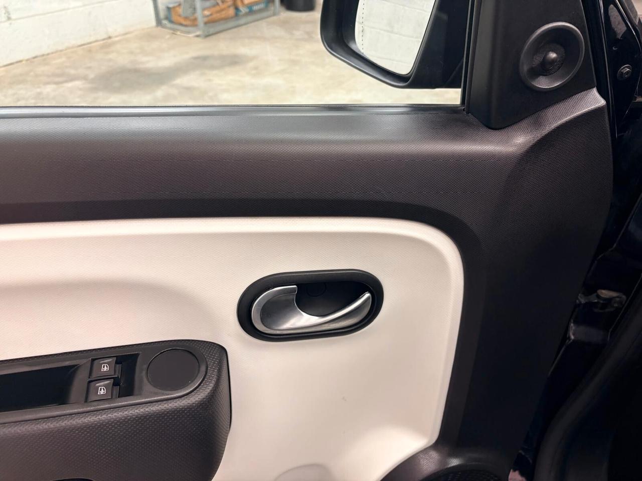 Renault Twingo SCe 65 CV Duel2