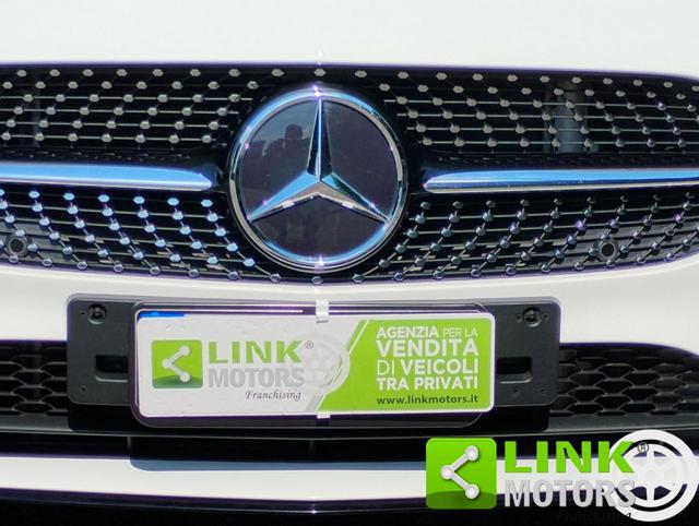 MERCEDES-BENZ A 200 Premium