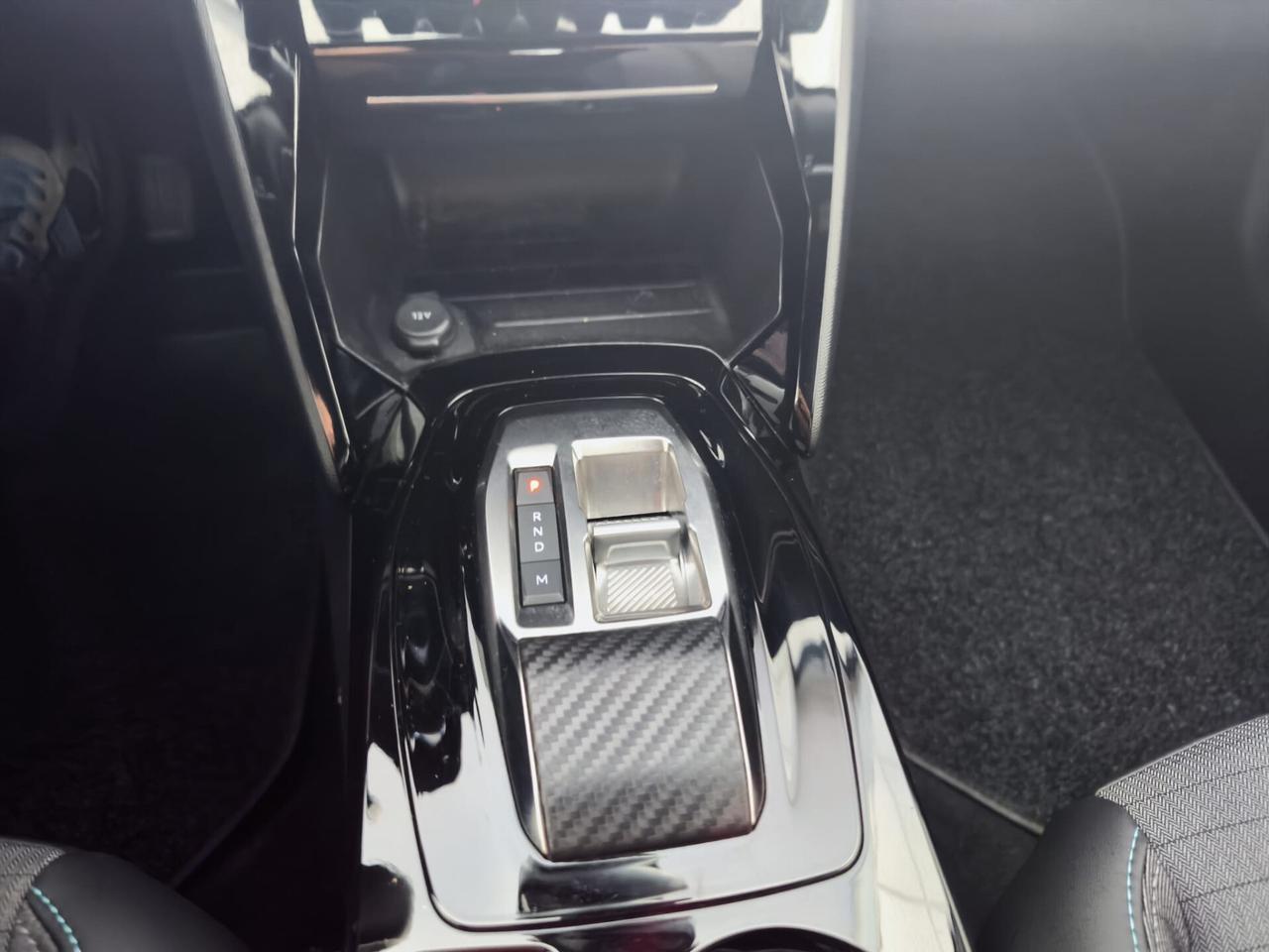 Peugeot 2008 BlueHDi 130 S&S EAT8 Allure pack