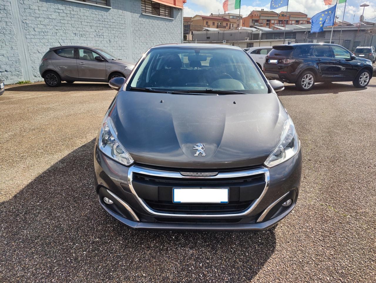 Peugeot 208 PureTech 82 5p. GPL Allure