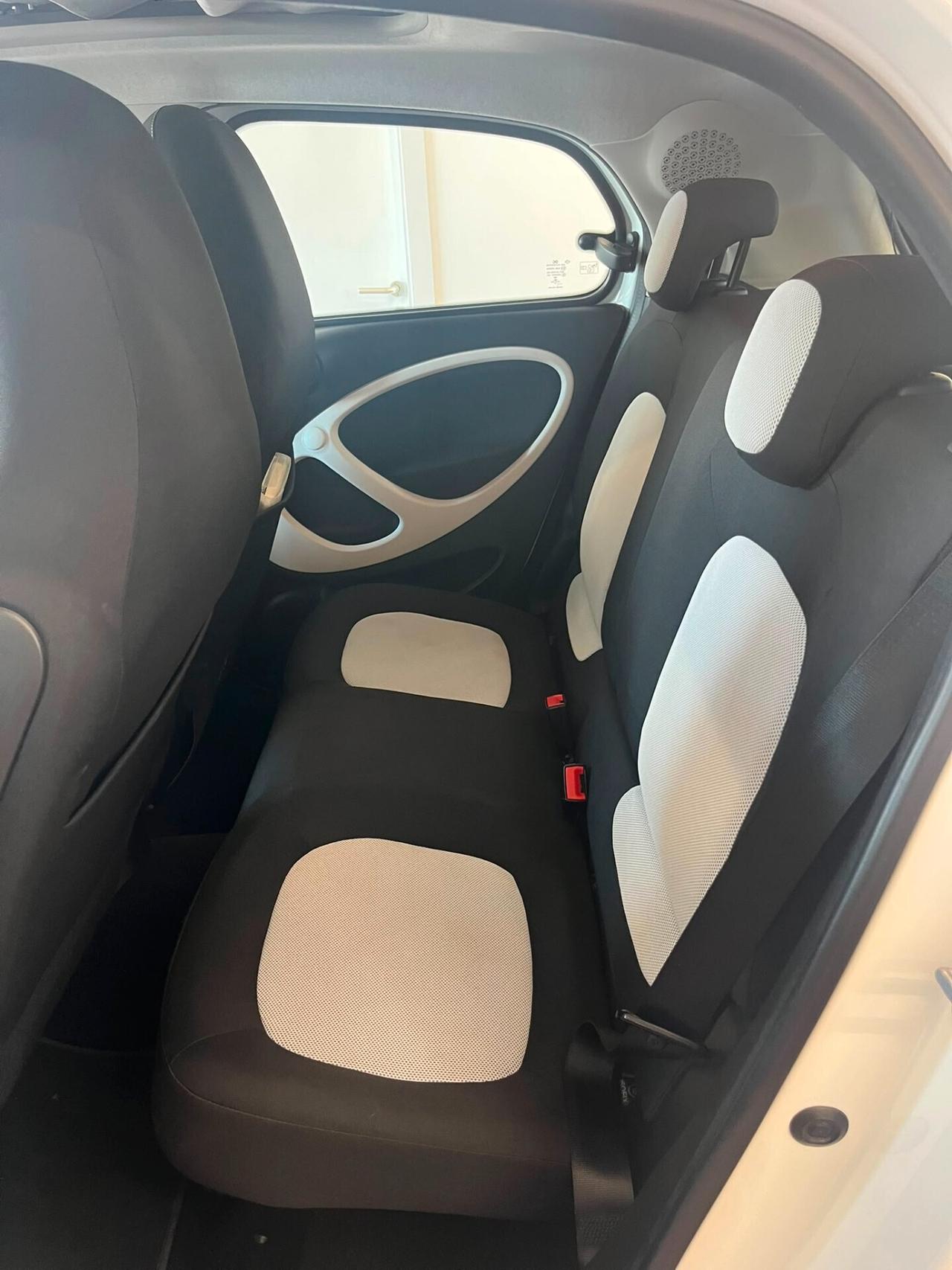 Smart ForFour 70 1.0 Passion