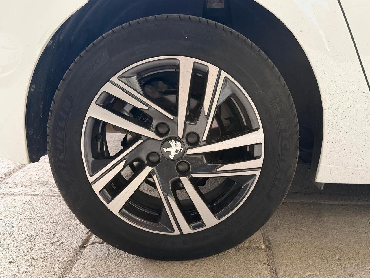 Peugeot 208 1.2 puretech 100Cv AUTOMATICA stop&start 5 porte allure