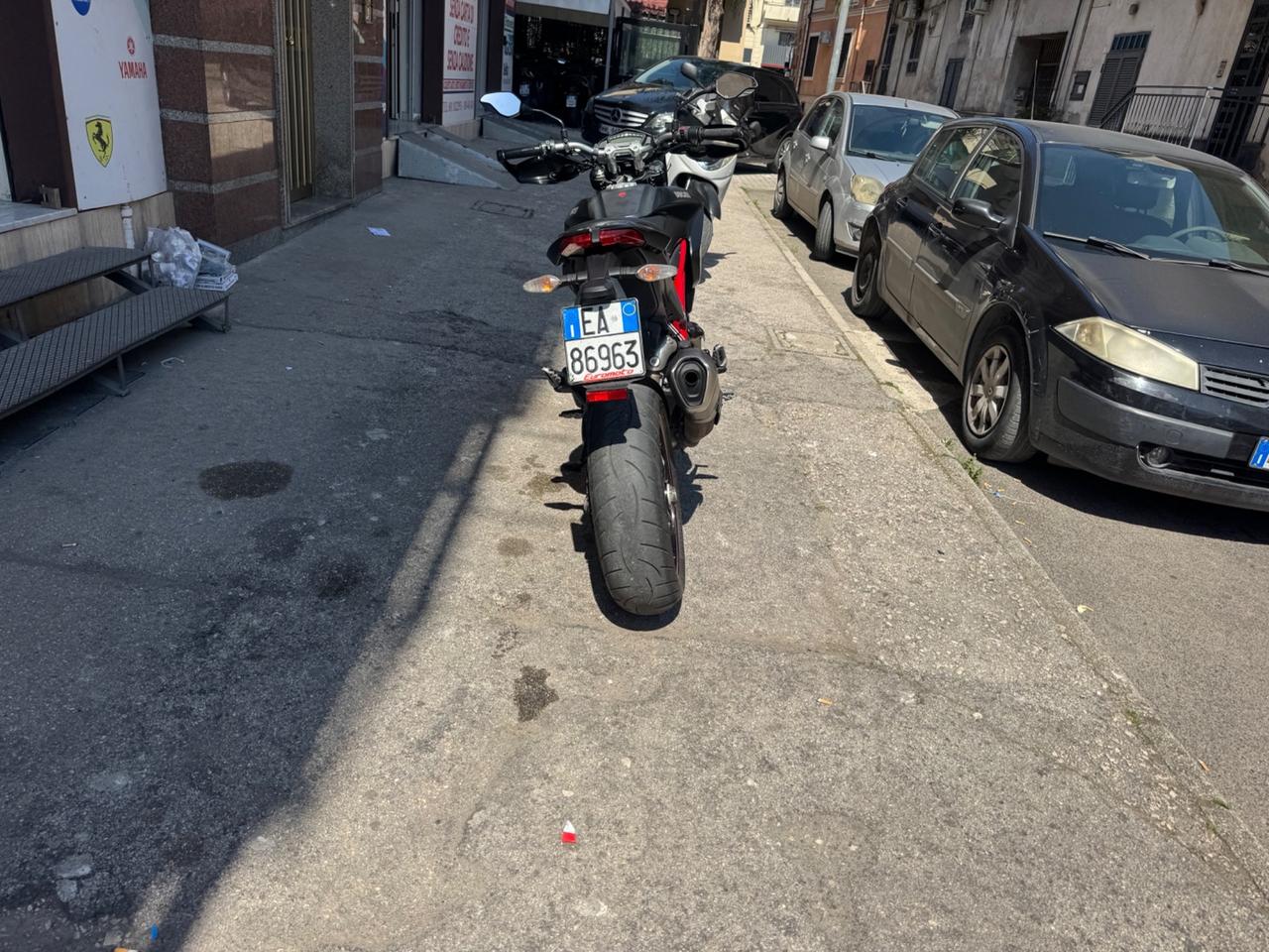 Ducati Hypermotard 821