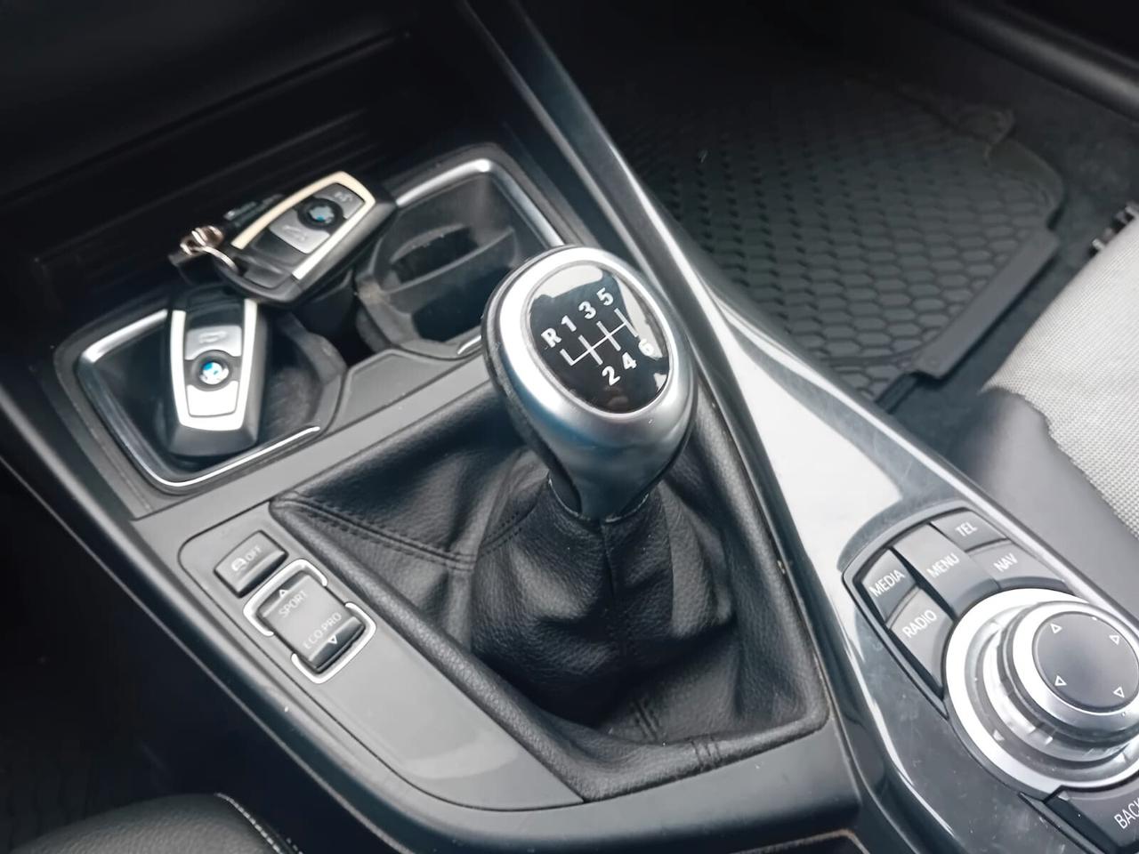 Bmw 118 118d 5p. Urban