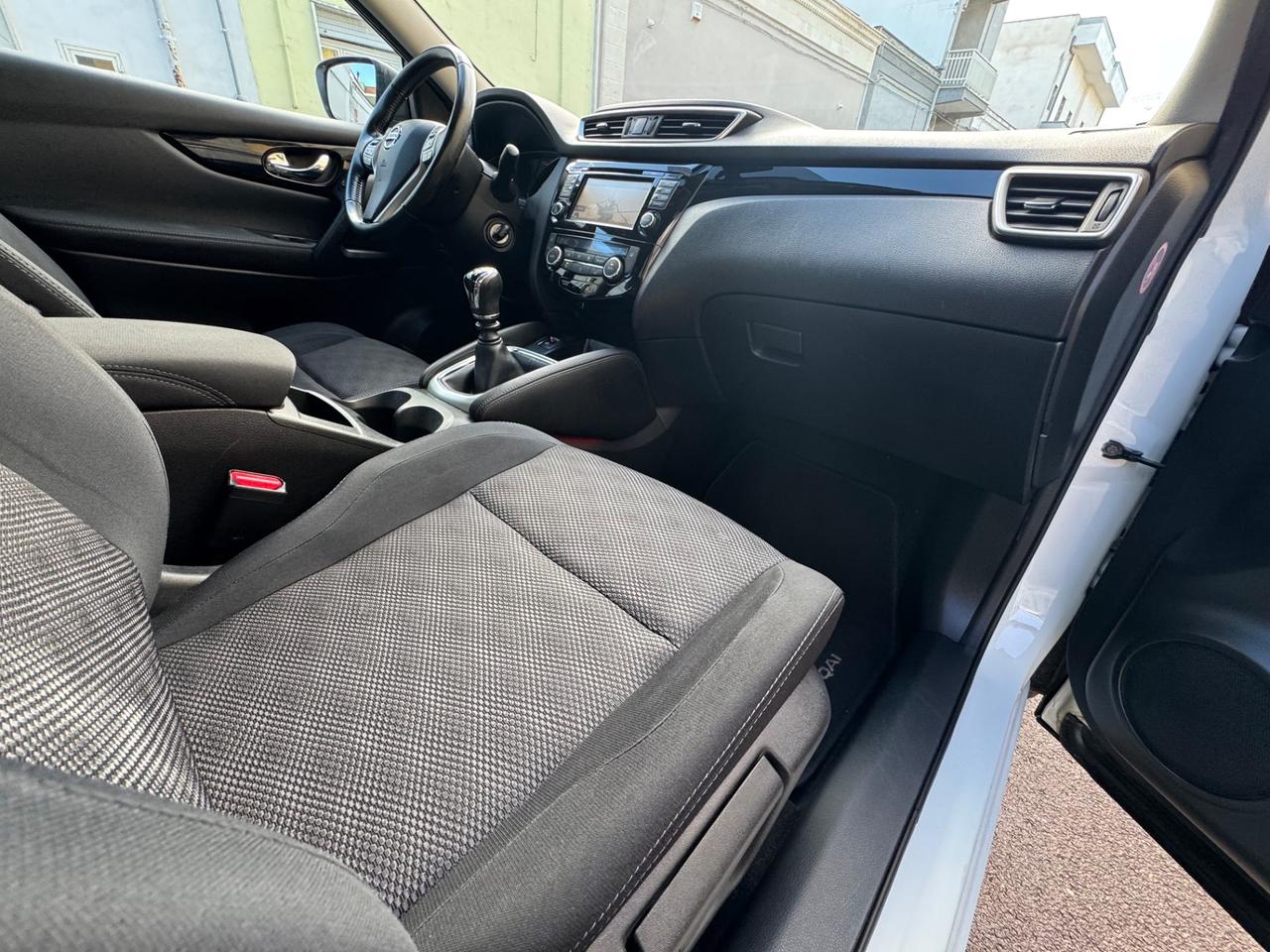 Nissan Qashqai 1.5 dCi Visia 110 cv manuale