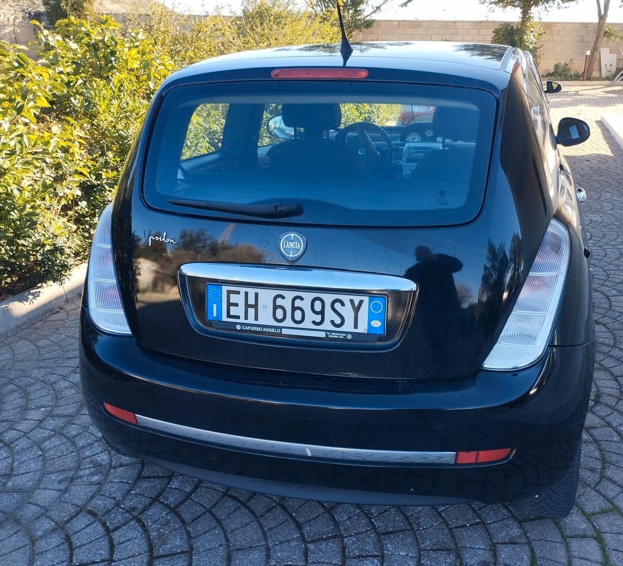 Lancia Ypsilon Unica
