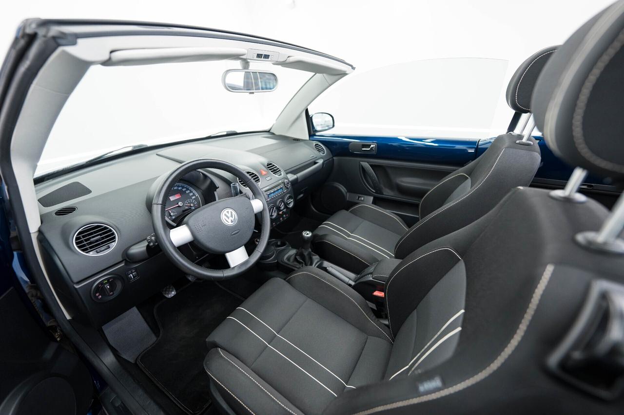 Volkswagen New Beetle 1.6 Cabrio