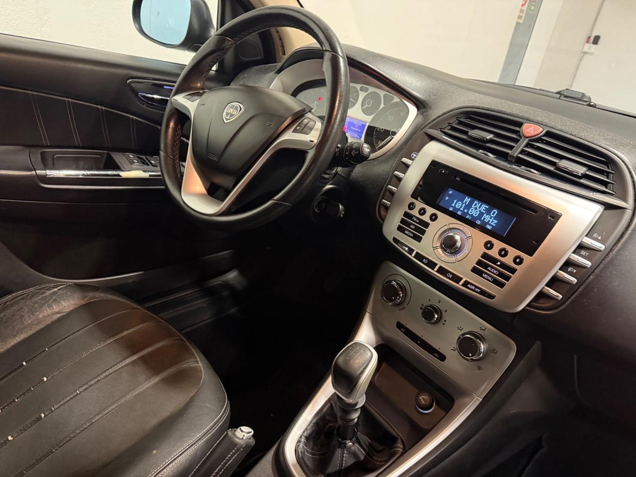 Lancia Delta 1.6 MJT 120 CV Oro