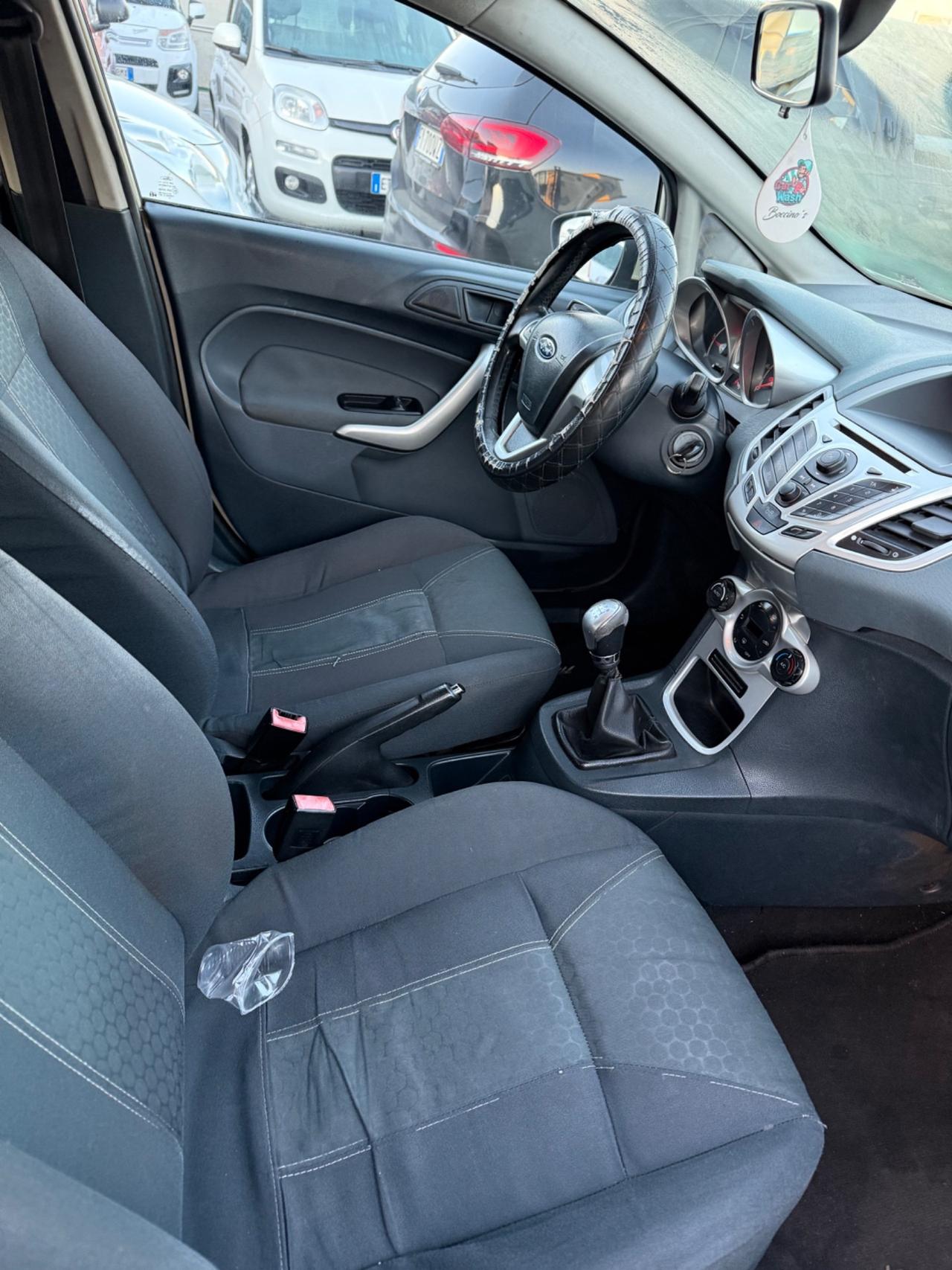 Ford Fiesta 1.4 TDCi 5p. Titanium