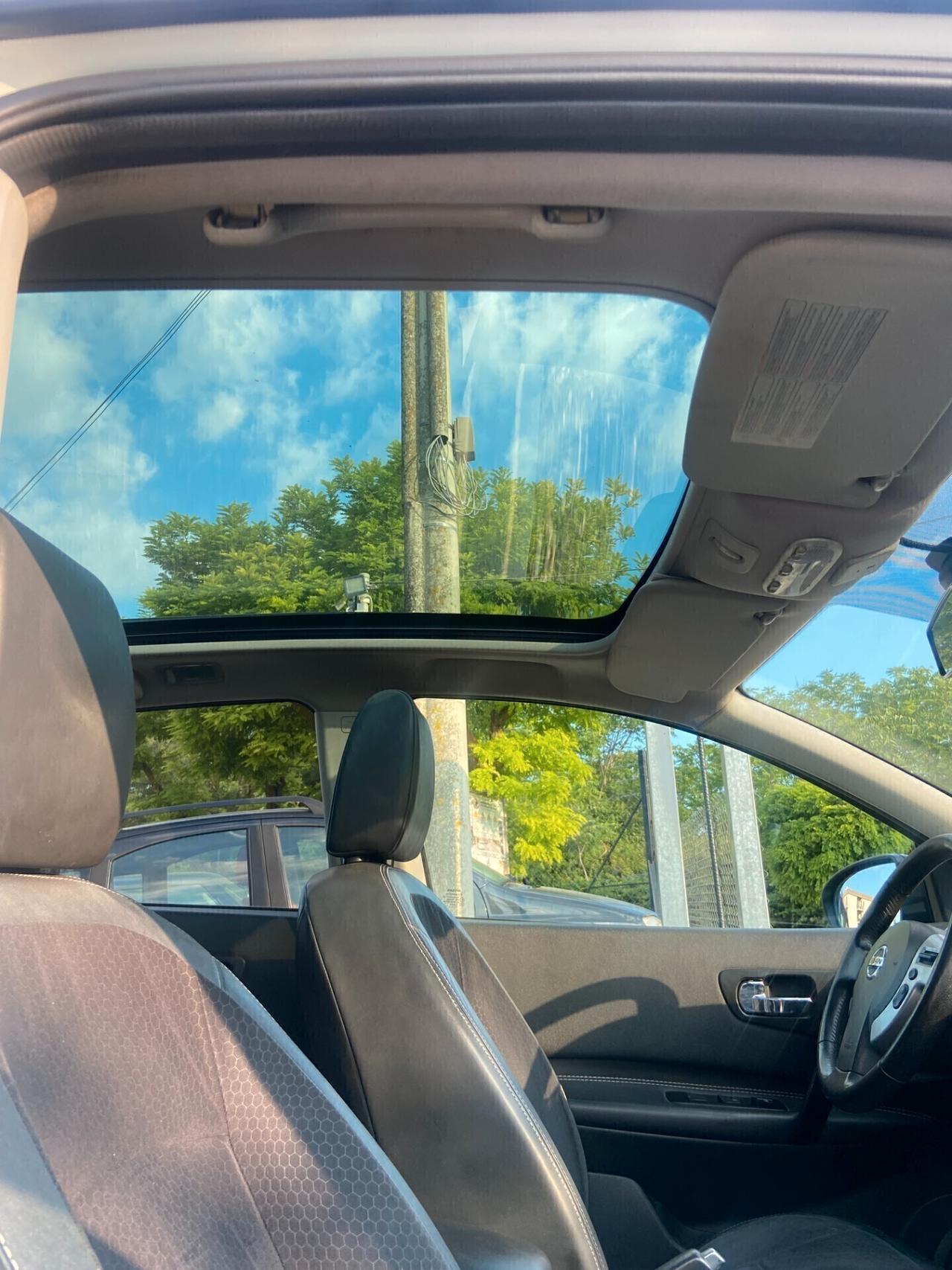 Nissan Qashqai 1.6 dCi Tekna (Tetto-Navi-Retro)