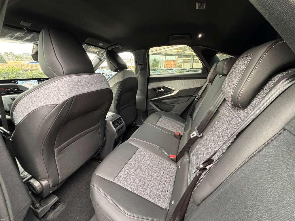 Peugeot 3008 Hybrid 145 Allure KM 0 IVA ESPOSTA Tua a solo 309 Euro al mese