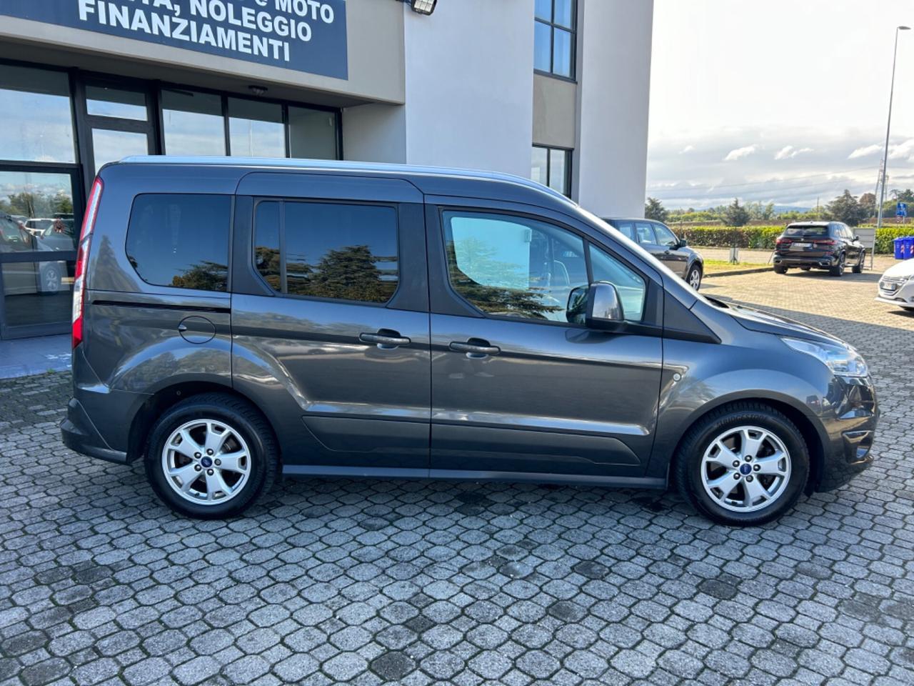 Ford Tourneo Connect 1.5 d. Titanium|TETTO PANO|RETROCAMERA