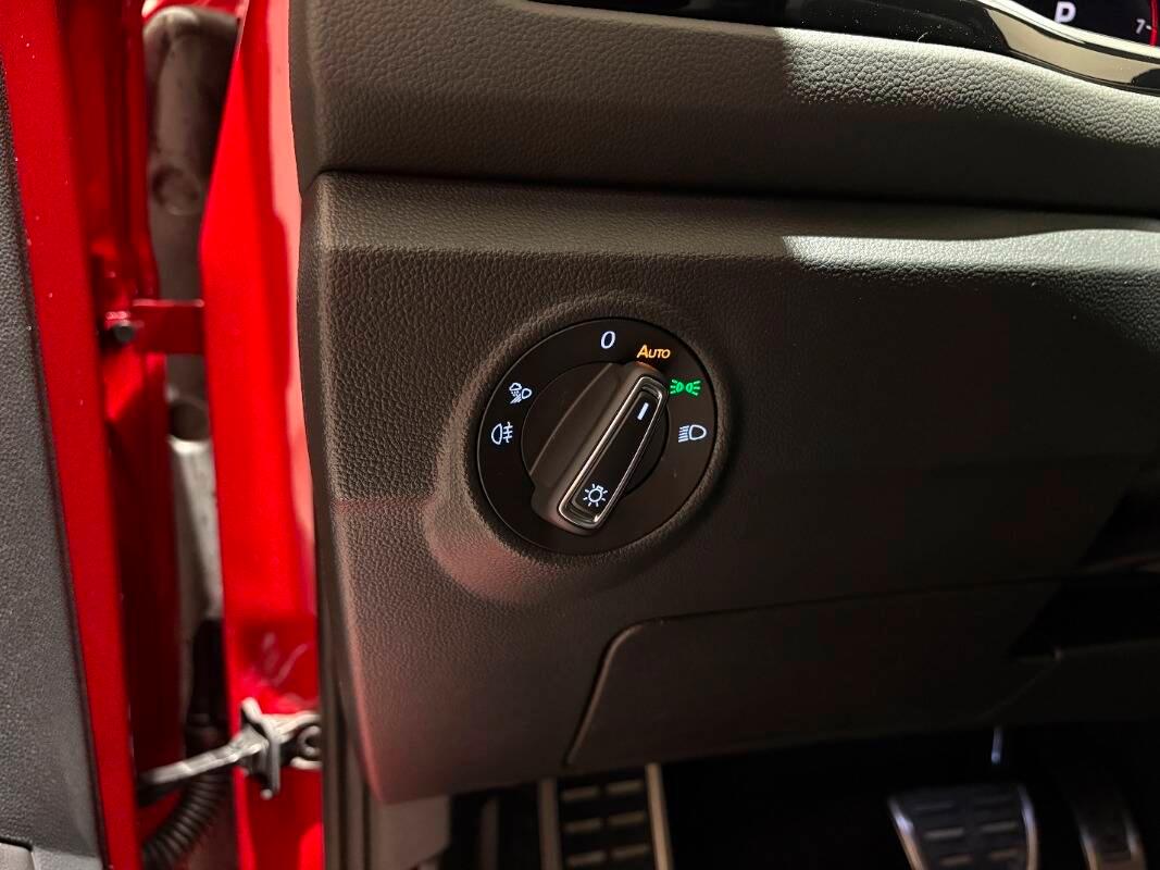 Volkswagen T-Roc 1.5 tsi R-Line dsg