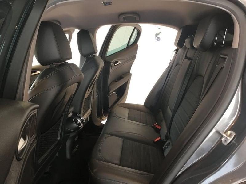 Alfa Romeo Stelvio 2.2 Turbodiesel 210 CV AT8 Q4 Super