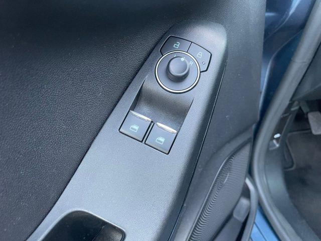 FORD Fiesta 1.1BENZ 75 CV 5 porte Titanium OK NEOPATENTATI