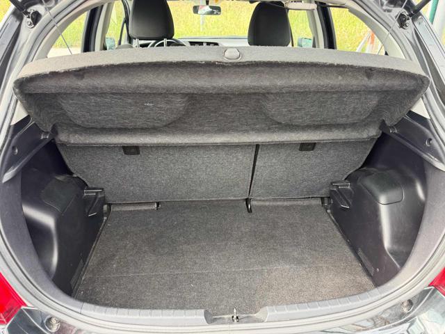 TOYOTA Yaris 1.0 5 porte Lounge