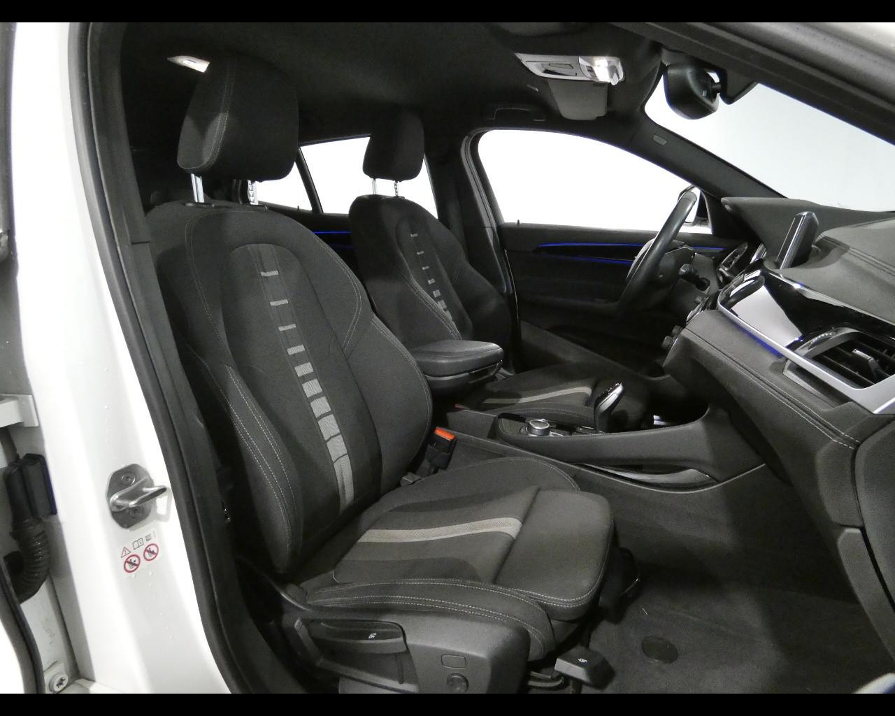 BMW X2 (F39) - X2 xDrive18d Business-X