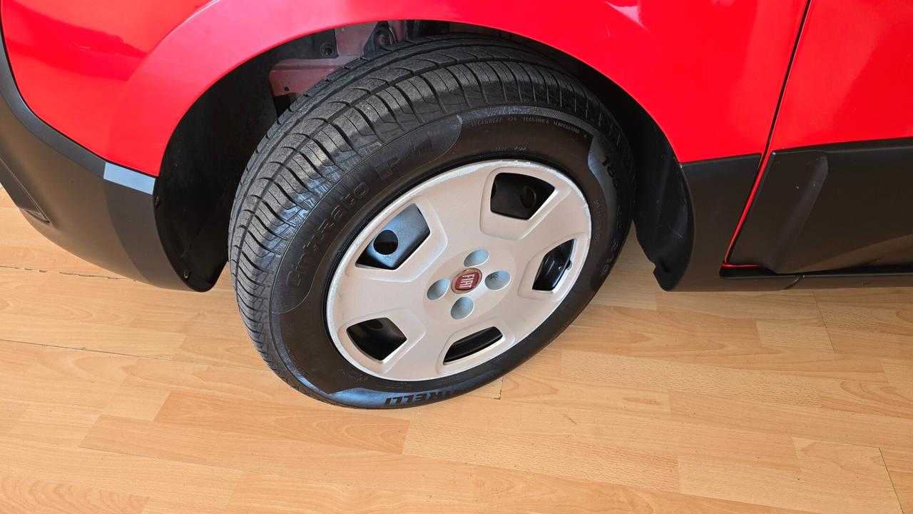 Fiat Fiorino 1.3 MJT 95CV Combinato Adventure