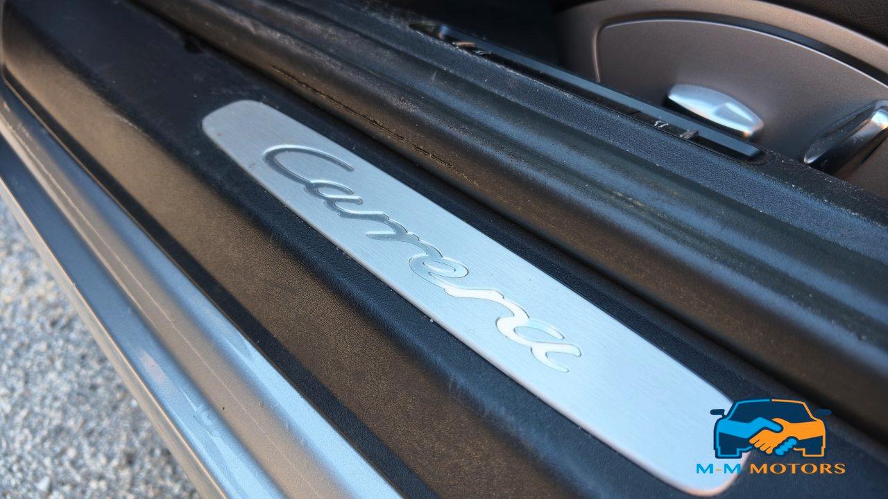 Porsche 911 Coupe 3.4 Carrera 4