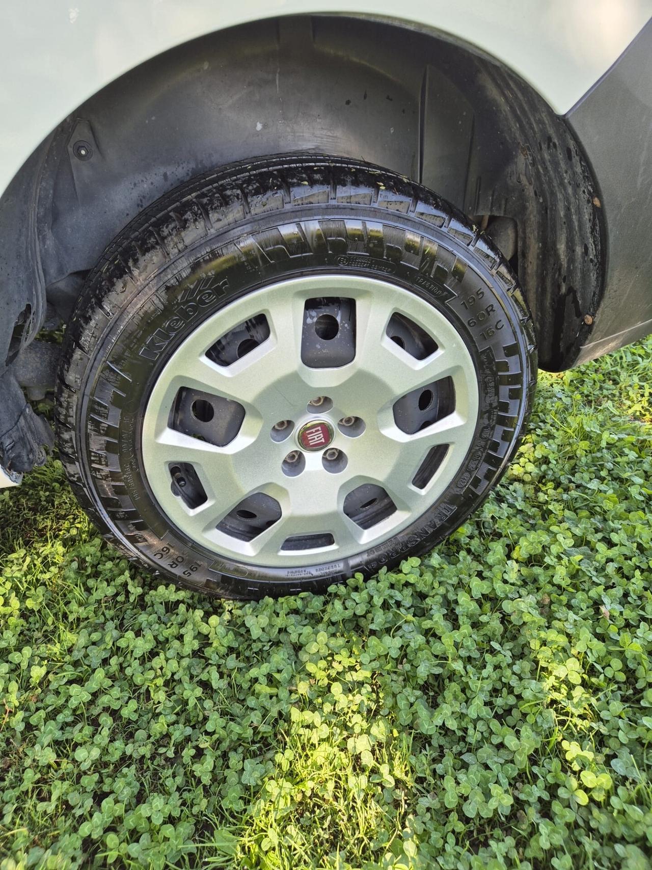 Fiat Doblo Maxi 1.6 105 CV