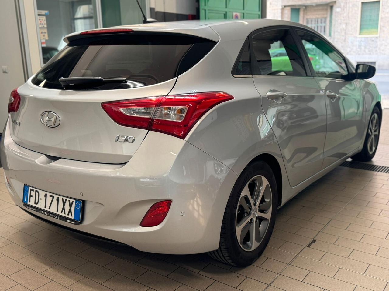 Hyundai i30 1.4 5p. Classic PREZZO REALE!! UNICO PROPRIETARIO!! SEMPRE TAGLIANDATA IN CASA MADRE!! SOLO 16.000 KM!!