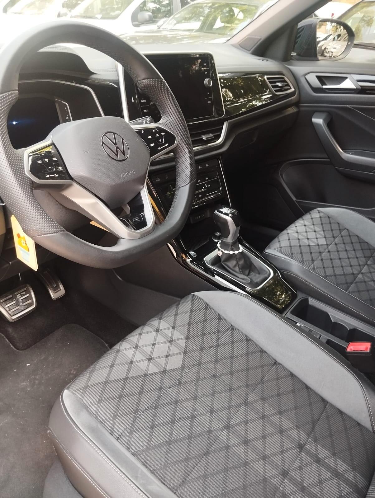 Volkswagen T-Roc 1.5 TSI ACT DSG R-Line