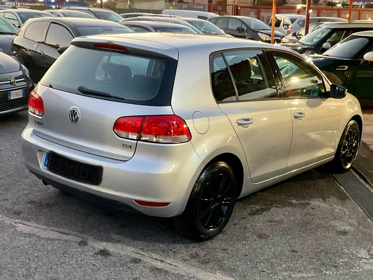 Volkswagen Golf 1.6 TDI DPF 5p. Highline