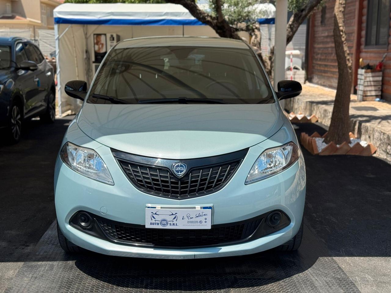 Lancia Ypsilon 1.0 FireFly 5 porte S&S Hybrid Silver Plus