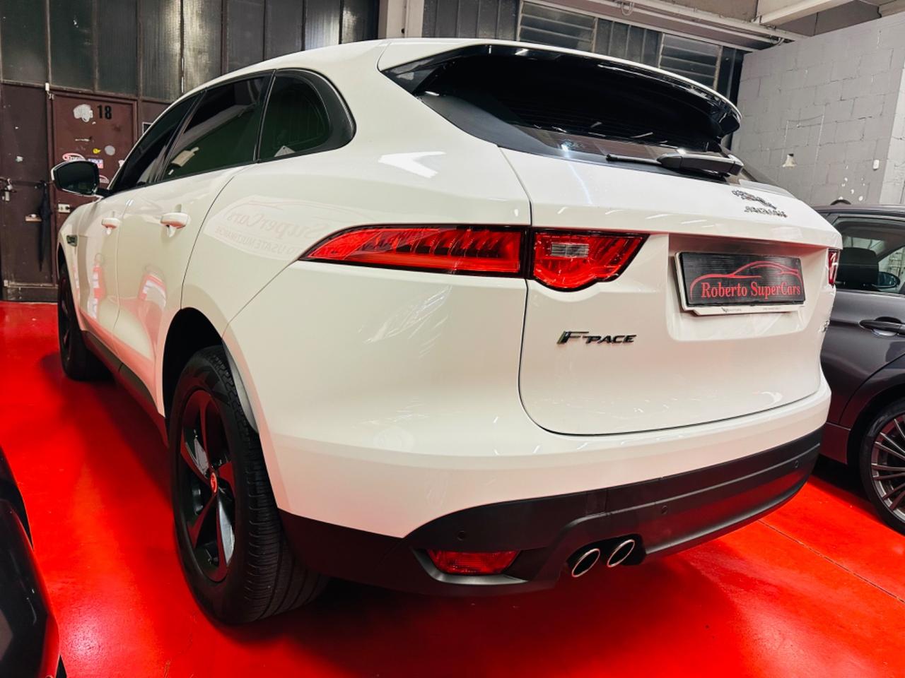 Jaguar F-Pace 2.0 D 180 CV 4x4 Sport