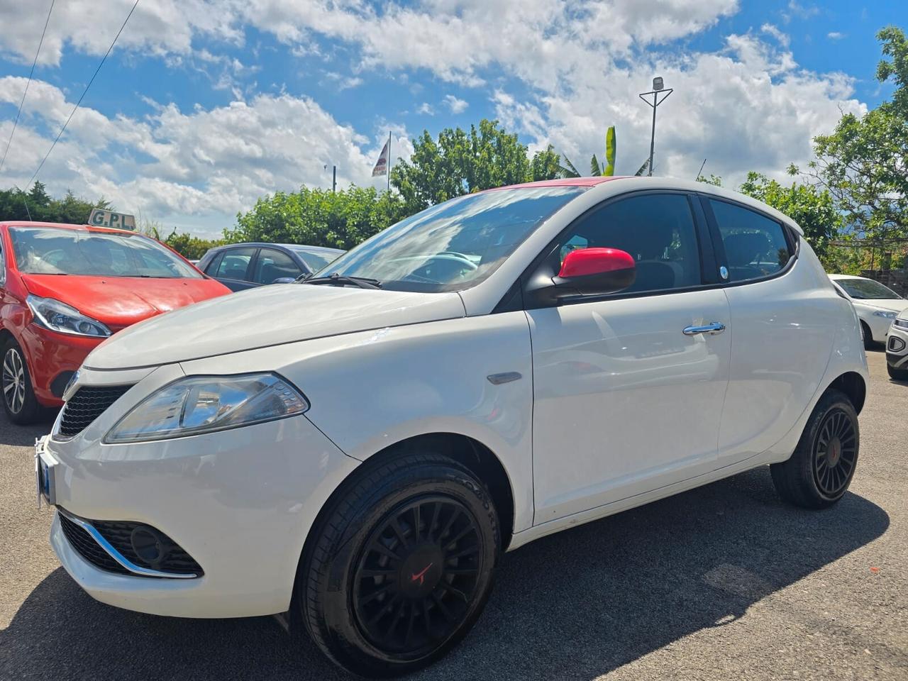 LANCIA Y 0.9METANO 85CV ECOCHIC MYA