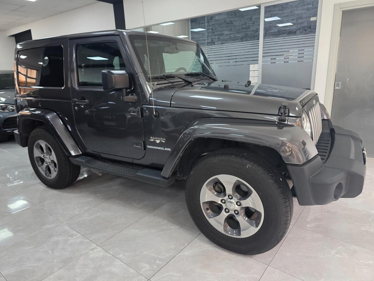 Jeep Wrangler Unlimited 2.8 CRD DPF Sahara Auto