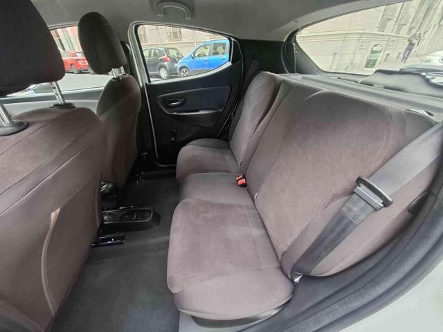 LANCIA Ypsilon 1.2 69 CV 5 porte S&S Gold