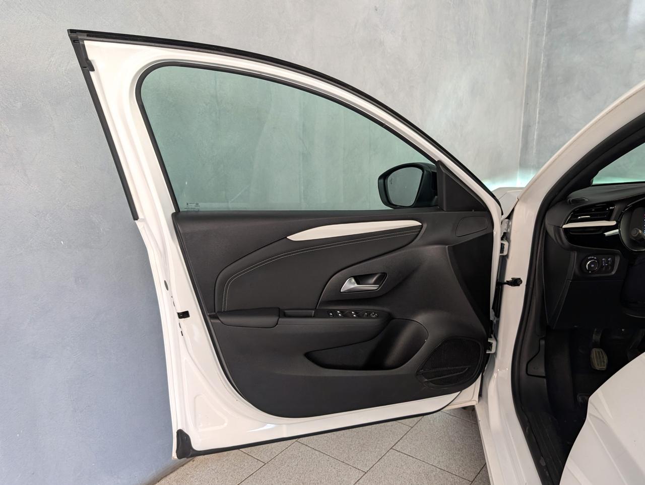 Opel corsa vi 1.2 100cv GS