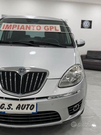 Lancia Musa Ecochic GPL 2011