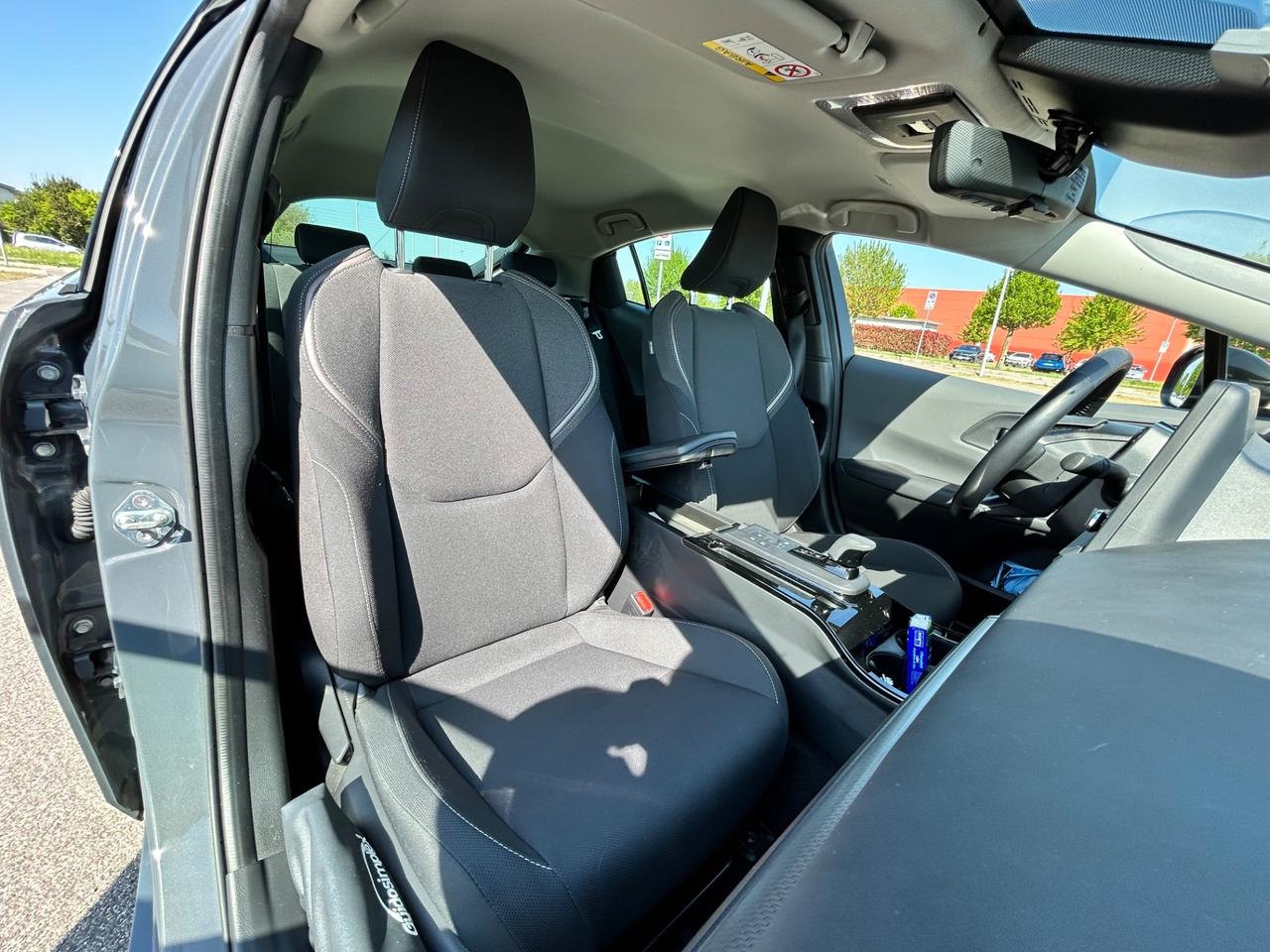 Toyota Prius 2.0 Plug-in Hybrid Lounge