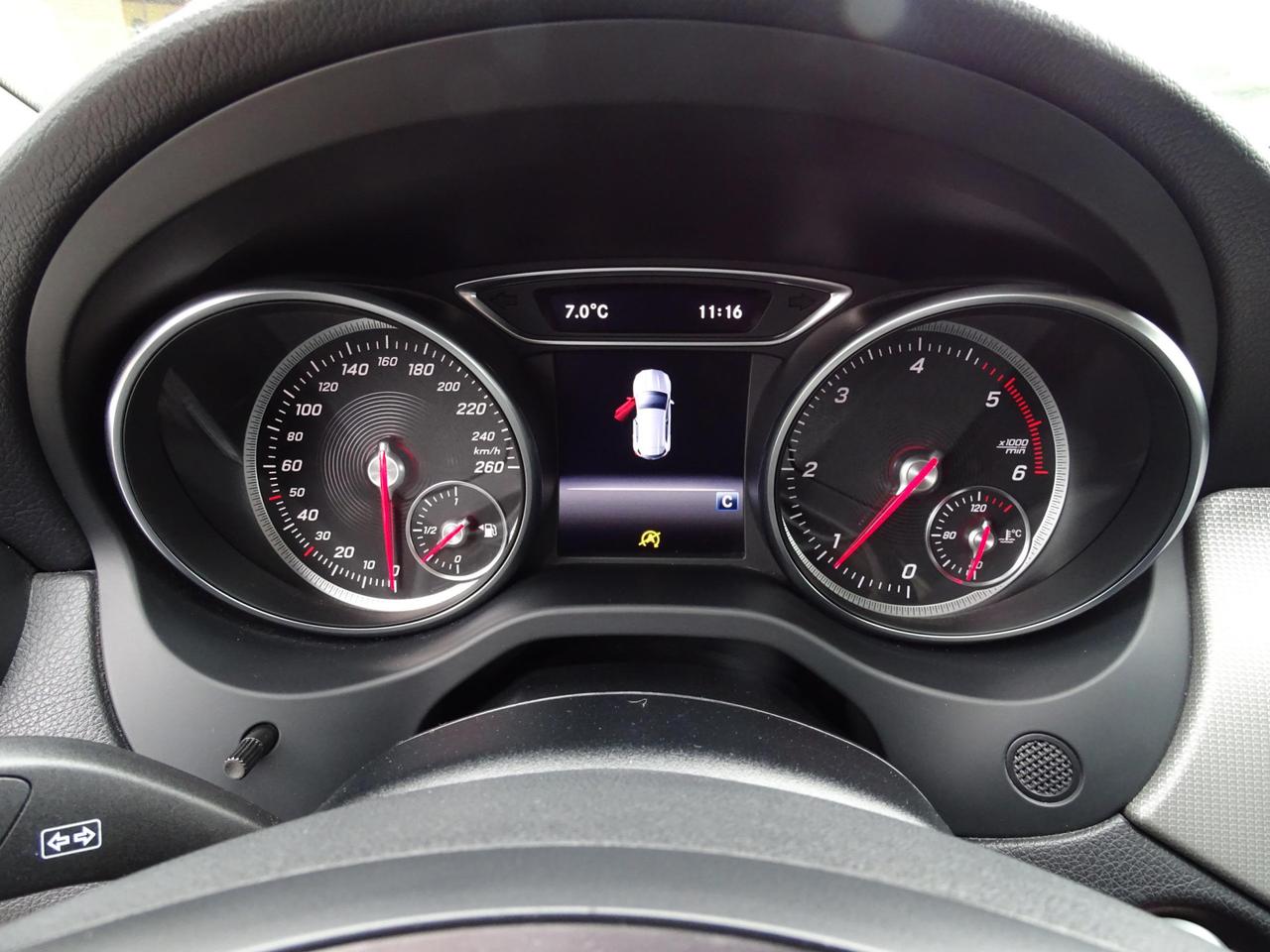 Mercedes-Benz GLA 180 Sport PACCHETTO AMG SPECIAL EDITION